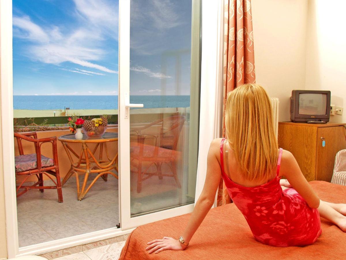 Hotel Platon Beach Olympiakí Aktí Kültér fotó